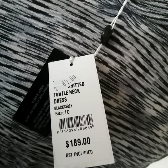 Winter dress - Picture 8 of 8